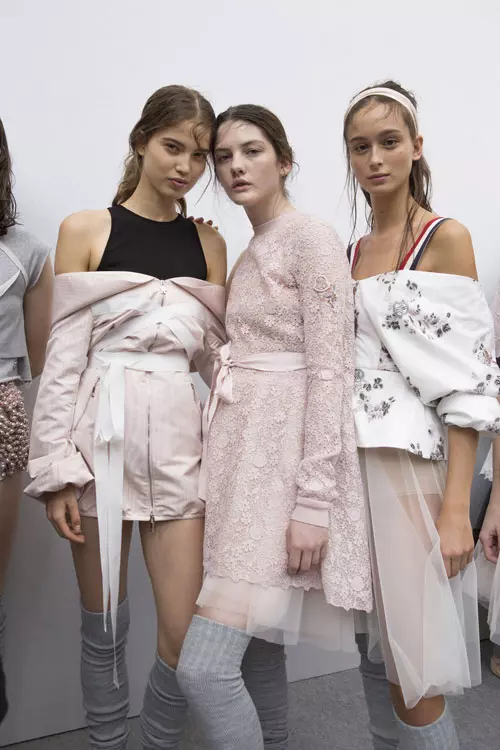 Moncler Gamme Rouge colectia primavara-vara 2018 backstage (28)