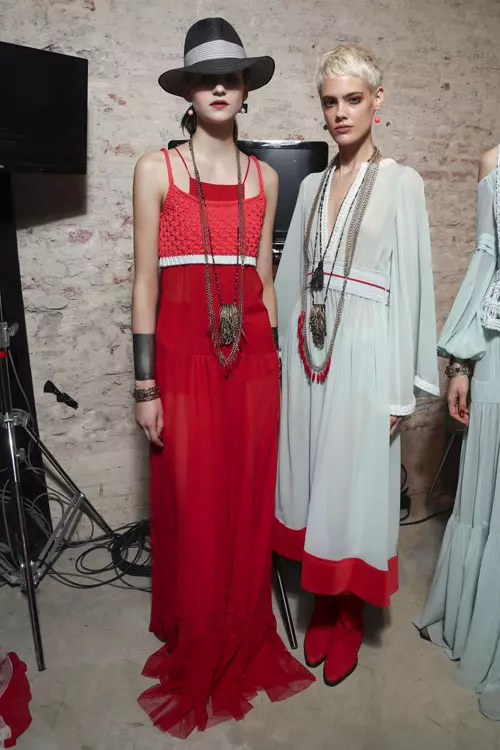 Les Copains colecția primăvară-vară 2018 backstage (20)