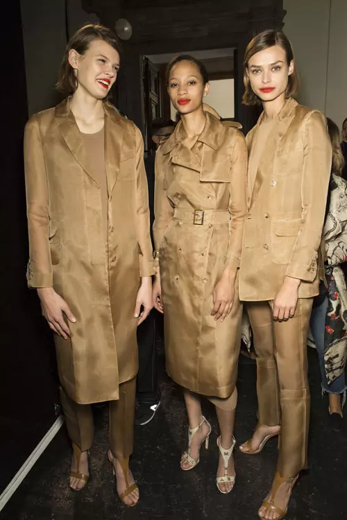 Max Mara colecția primăvară-vară 2018 backstage (5)