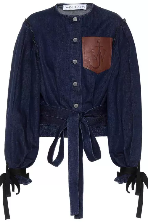 Jachetă din denim, J.W. Anderson, 553 euro, www.mytheresa.com