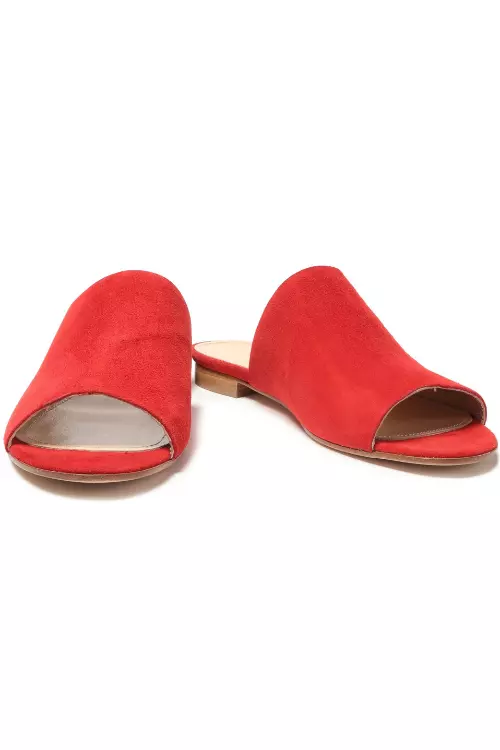 3. Papuci din piele velur, Iris and Ink, 44 euro, www.theoutnet.com