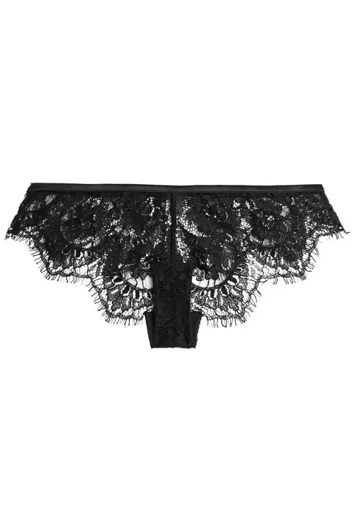 Slip din dantelă, Love Stories, 45 euro, www.theoutnet.com