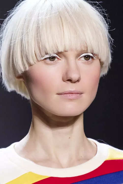 Tendințe de machiaj: alb de efect