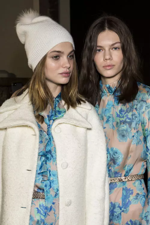 Blumarine colecția toamnă-iarnă 2018-2019 backstage (22)