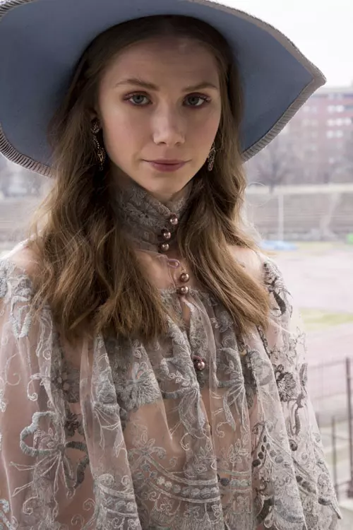 Luisa Beccaria colecția toamnă-iarnă 2018-2019 backstage (12)