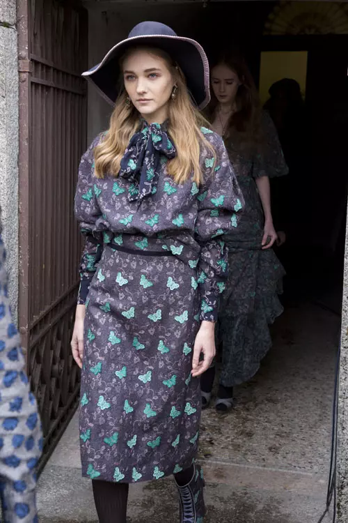 Luisa Beccaria colecția toamnă-iarnă 2018-2019 backstage (14)