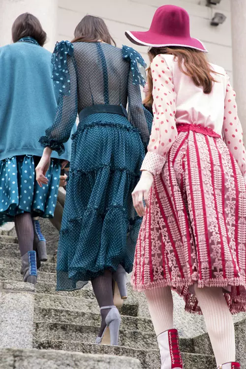 Luisa Beccaria colecția toamnă-iarnă 2018-2019 backstage (15)