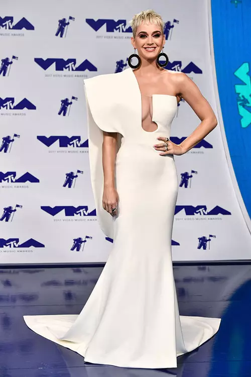 Katy Perry: Evită alimentele cu glutamat monosodic