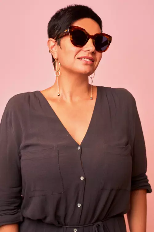 Barbara Lombardi poartă ochelari de soare Max Mara