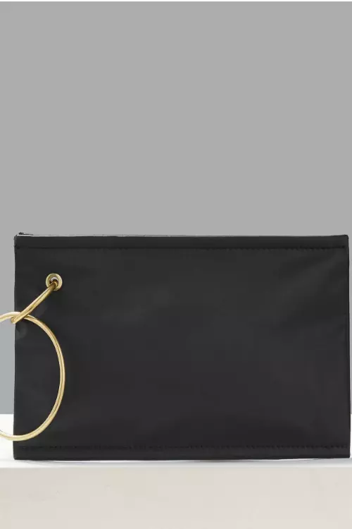6. Clutch din piele ecologică, Marks&Spencer, 357 lei