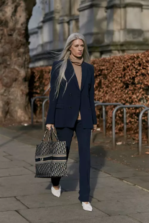 Best streetstyle looks @Săptămâna Modei de la Londra FallWinter 2019 (26)
