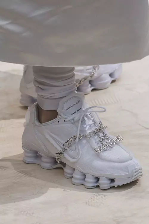 Comme des Garcons primăvară-vară 2019 accesorii (20)