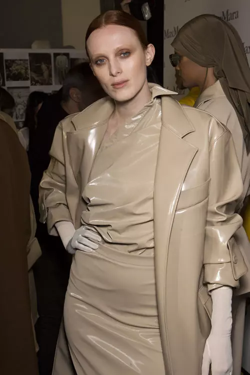 Max Mara colecția primăvară-vară 2019 backstage (21)