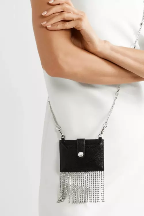 3a. Geantă din catifea cu aplicații metalice, Miu Miu, 490 euro, www.matchesfashion.com