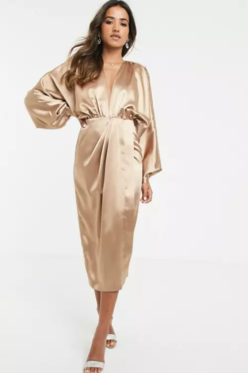 7. Rochie Asos 358,90 lei