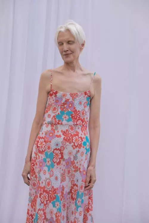 Modele de toate vârstele în prezentarea Collina Strada