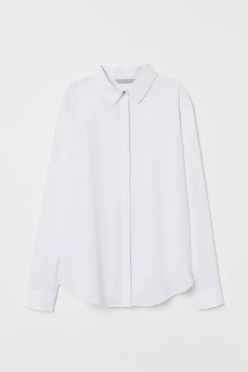 8. Cămașă clasică, H&M 89,99 lei