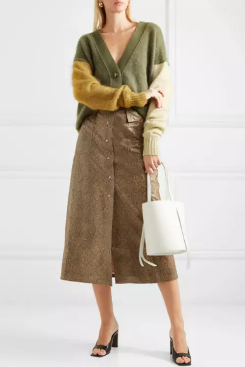 8. Cardigan din lână, Rejina Pyo, 315 euro, www.net-a-porter.com