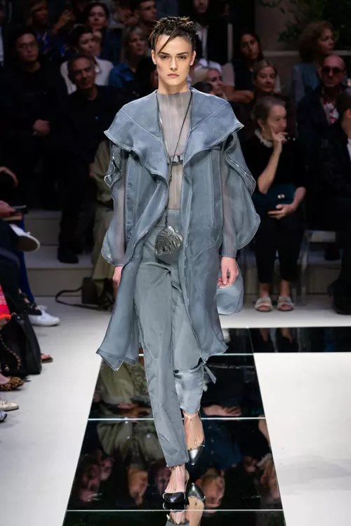 Giorgio Armani colecția primăvară-vară 2020 (42)