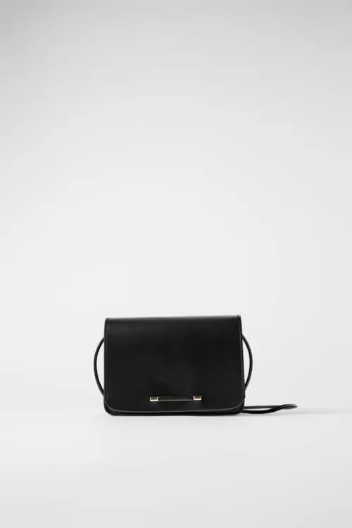 Geantă din piele cu bandulieră în stil minimalist, Zara, 199,90 lei
