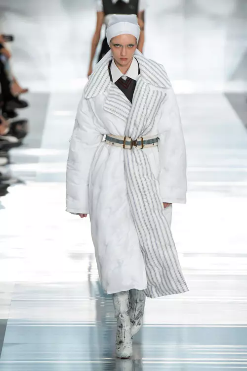 Maison Margiela colecția primăvară-vară 2020 (20)