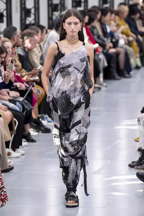 Sacai colecția primăvară-vară 2020 (40)