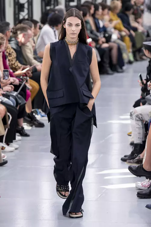 Sacai colecția primăvară-vară 2020 (41)