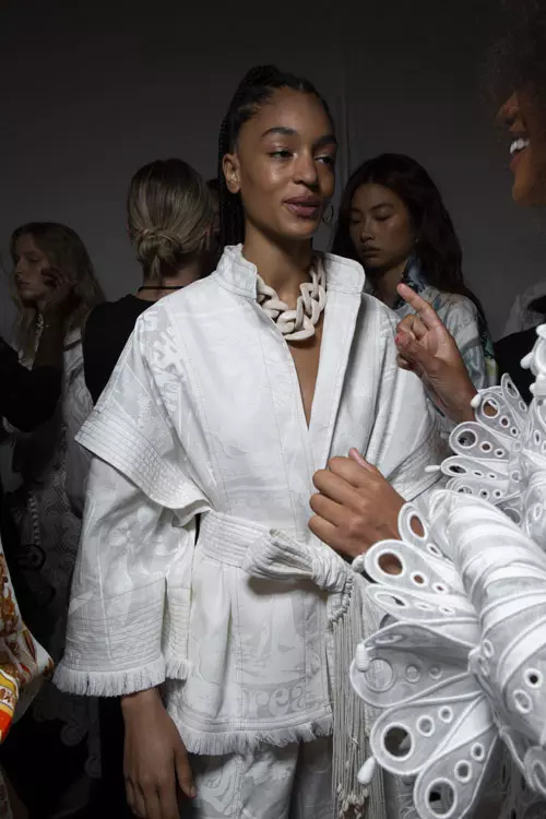 Zimmermann colecția primăvară-vară 2020 backstage (12)