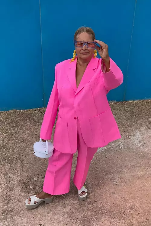 Bunica lui Simon Porte Jacquemus strălucește în ultima campanie a brand-ului