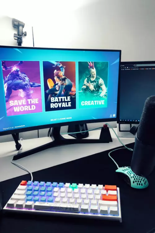 24 de ore în izolare cu... Maximilian Ioan