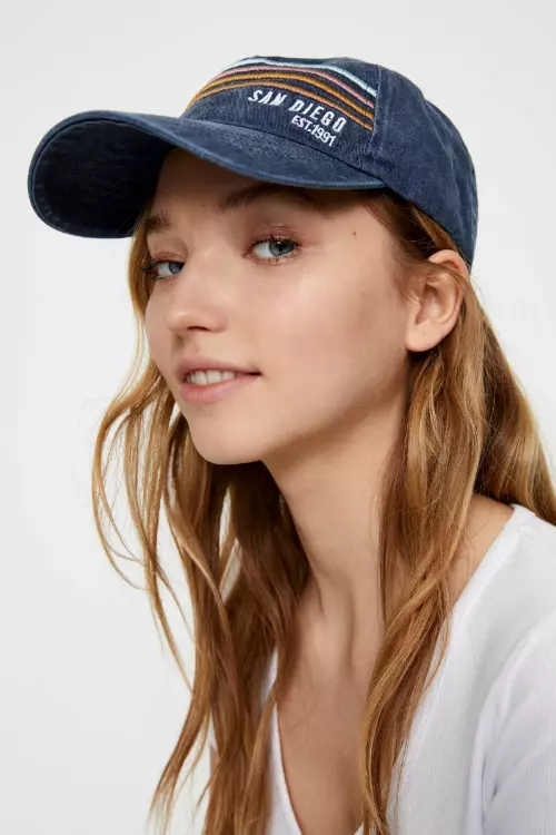 Șapcă din denim, Pull&Bear, 49,90 lei