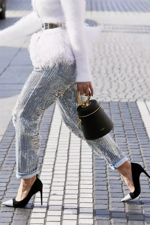 Ce să nu porți niciodată la birou (1)