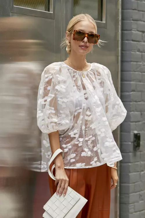 Ce să nu porți niciodată la birou (12)