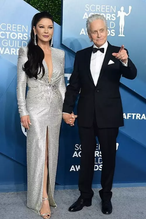 Catherine Zeta-Jones și Michael Douglas