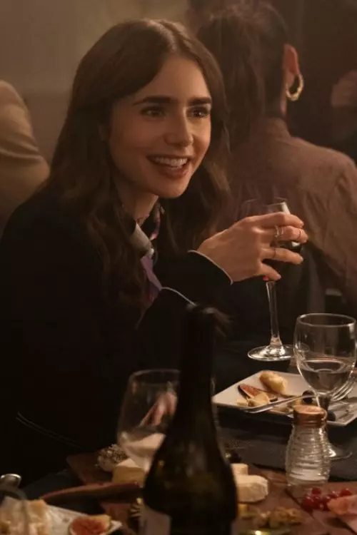 Emily in Paris (2020)