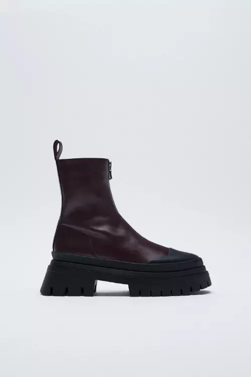 Ghete din piele, Zara, 399,90 lei