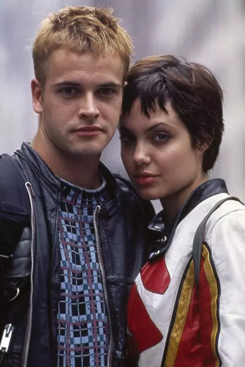 Angelina Jolie și Jonny Lee Miller