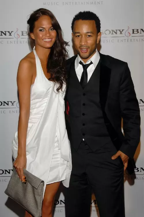 Chrissy Teigen și John Legend