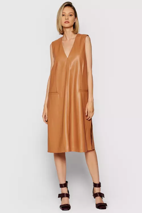 Rochie din imitație de piele, Liviana Conti, 1.179 lei, modivo.ro