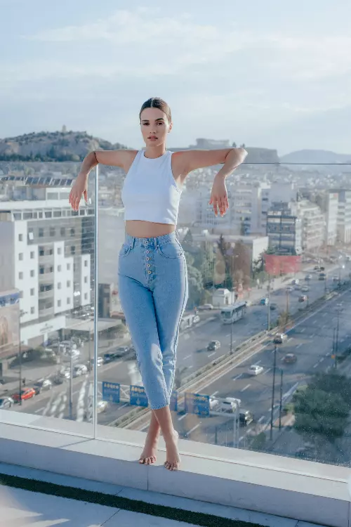 The Momfit Jean 1