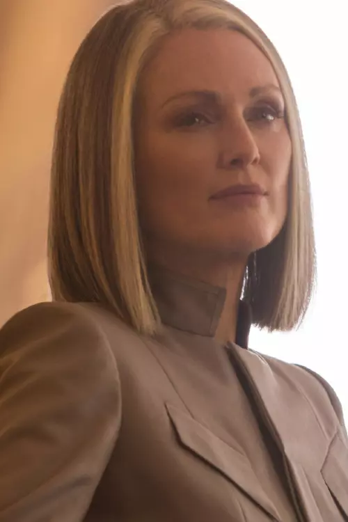 Julianne Moore în The Hunger Games: Mockingjay - Part 2