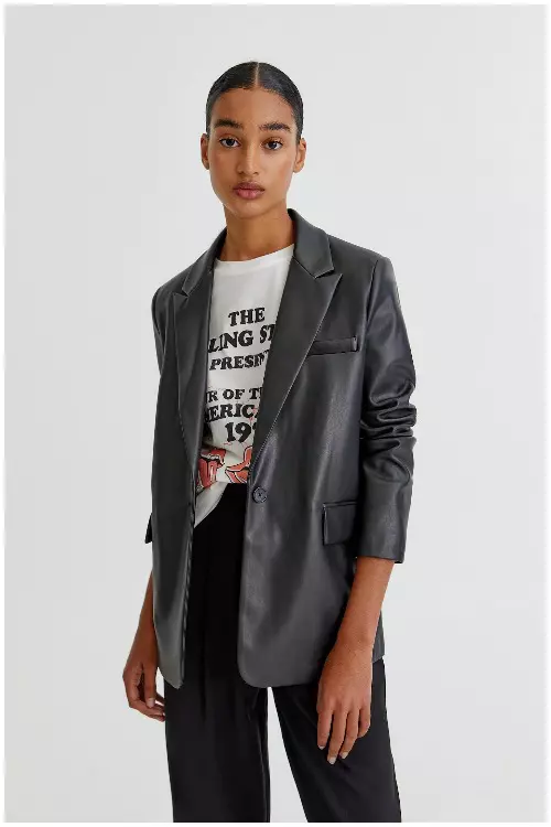 Sacou din imitație de piele, Pull&Bear, 159,90 lei