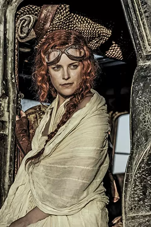 2. Riley Keough în Mad Max: Fury Road