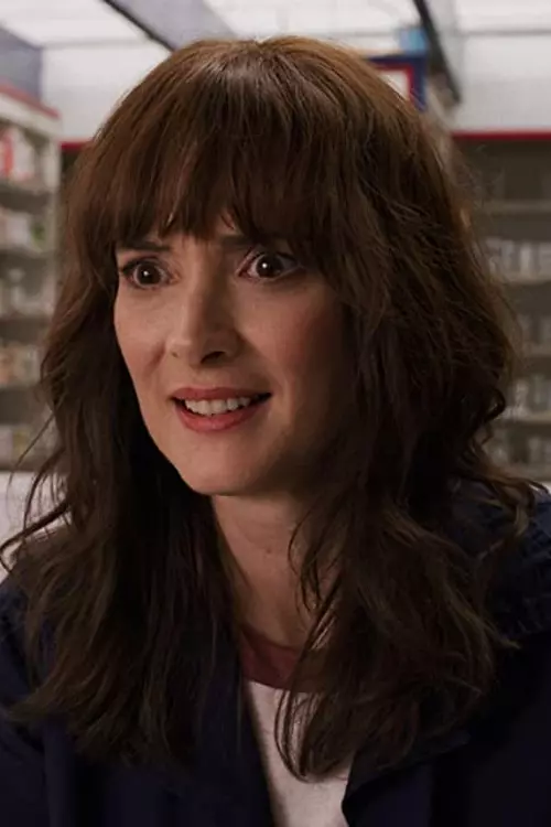 5. Winona Ryder în Stranger Things