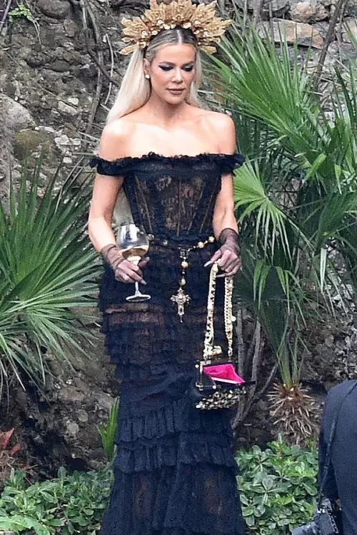 19. Khloé Kardashian