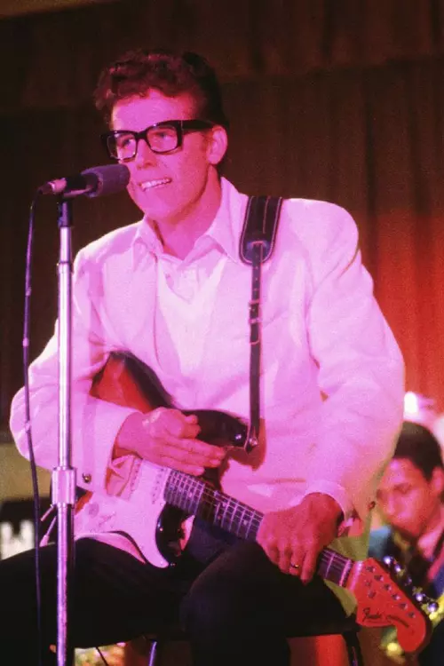5. Gary Busey - Buddy Holly în The Buddy Holly Story (1978)