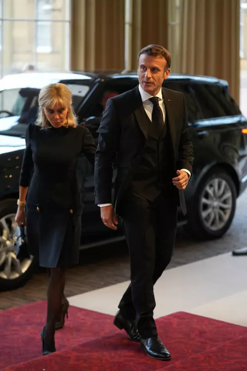 3. Emmanuel Macron și Brigitte Macron