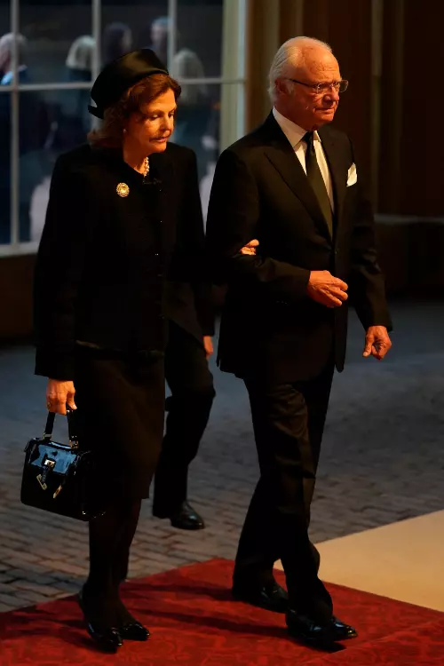 7. Regele Carl al XVI-lea Gustaf al Suediei și Regina Silvia a Suediei