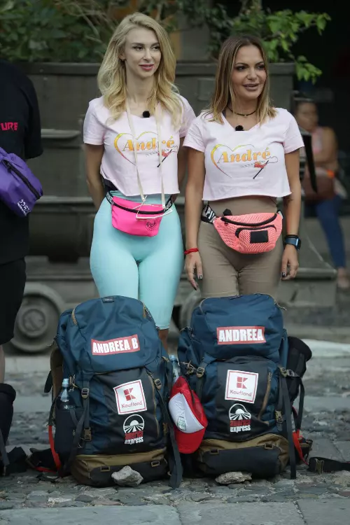 1. Andreea Bălan și Andreea Antonescu