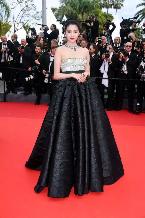 14. Guan Xiao Tong în Valentino Haute Couture